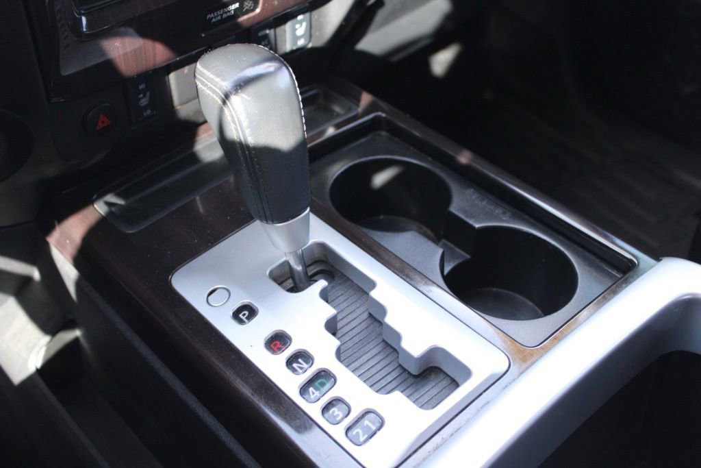 Used 2013 Nissan Titan SL w/ Moonroof Pkg image 40