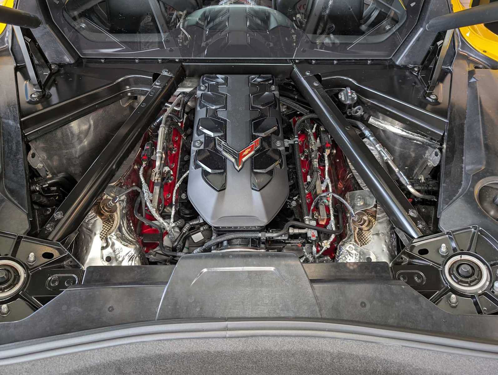 New 2027 Chevrolet Corvette Stingray Coupe w/ Z51 Performance Package RWD image 32