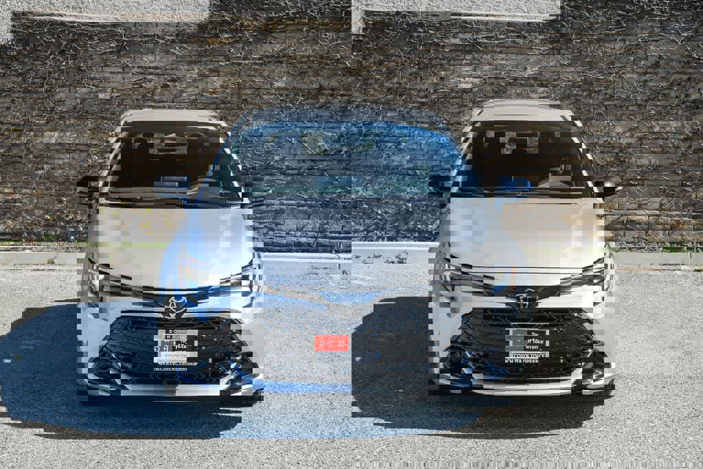 New 2026 Toyota Corolla SE FWD image 2