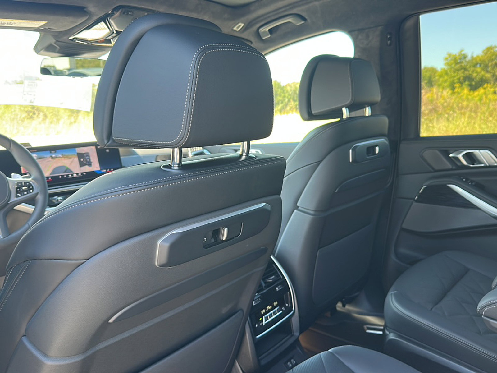 New 2026 BMW X7 xDrive40i w/ M Sport Package image 14