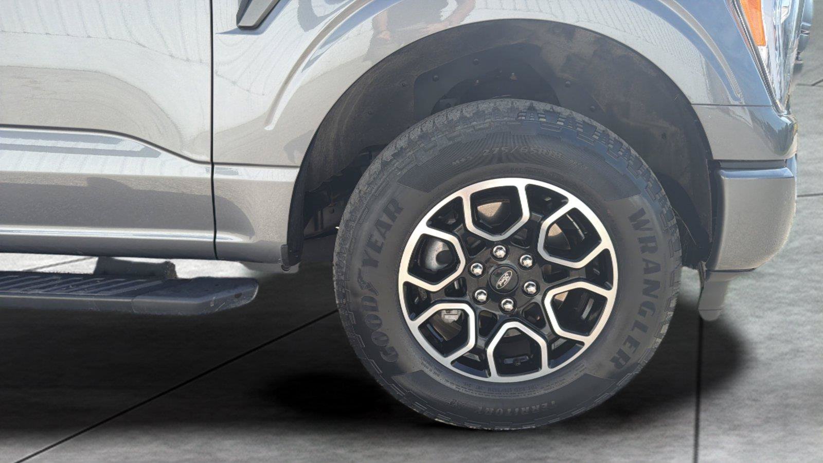 Used 2022 Ford F150 XLT w/ Equipment Group 302A High AWD/4WD image 25
