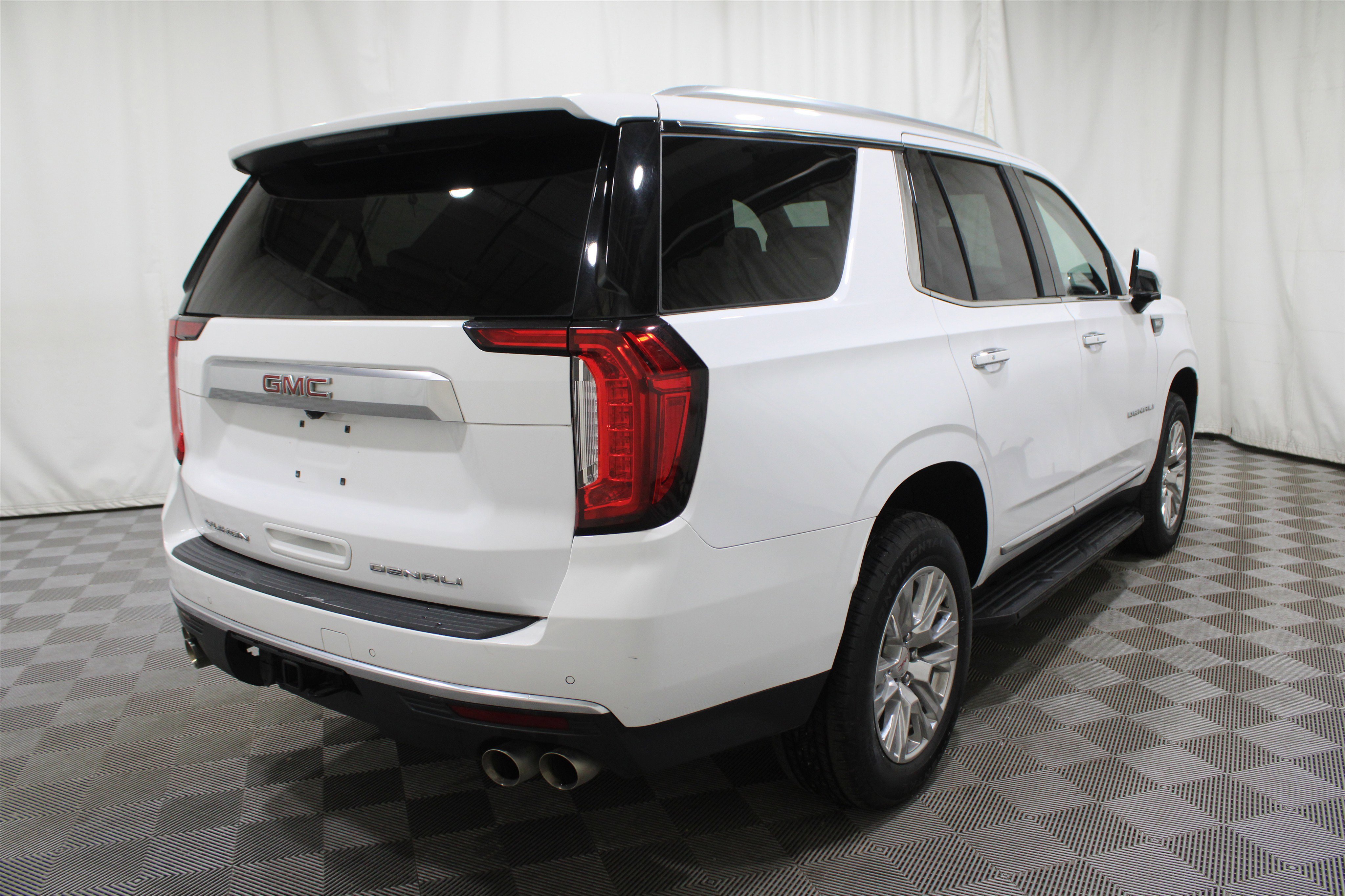 Used 2024 GMC Yukon Denali image 38