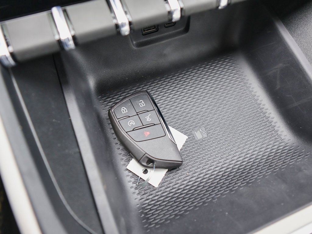 New 2026 GMC Terrain Denali w/ LPO, Floor Liner Package image 23