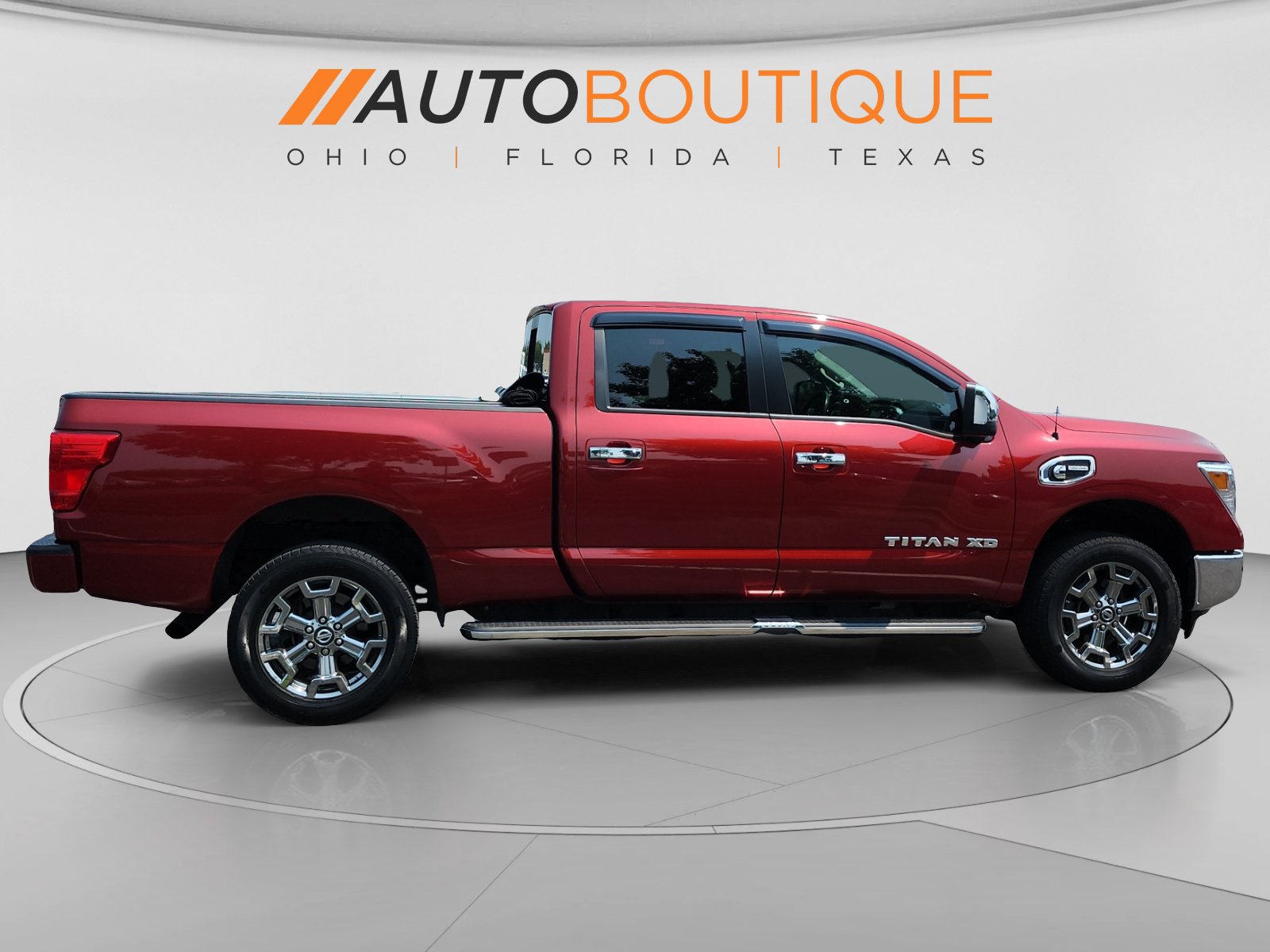 Used 2018 Nissan Titan SL w/ Chrome Package AWD/4WD image 6