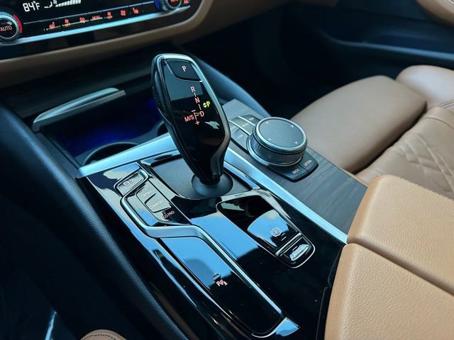 Used 2022 BMW 530i xDrive w/ Convenience Package image 12