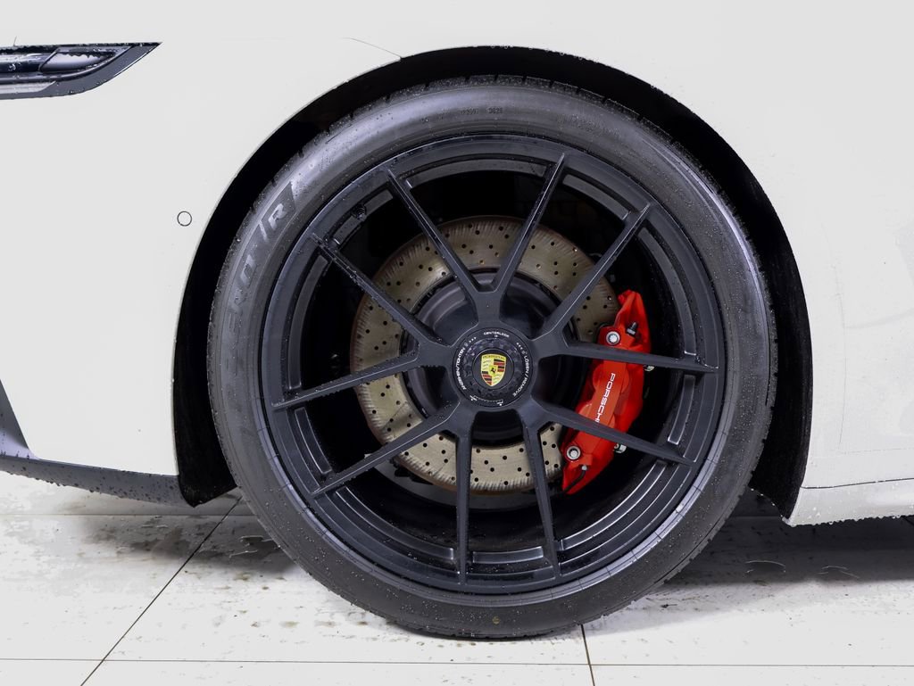 Used 2026 Porsche 911 Carrera GTS image 24
