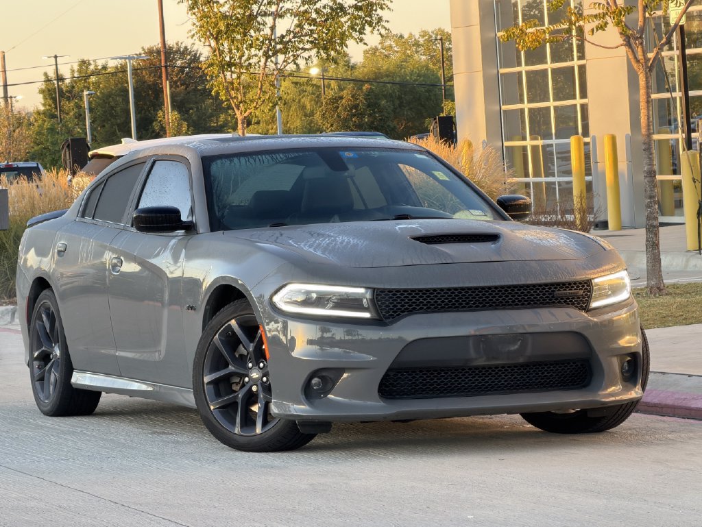 Used 2023 Dodge Charger R/T w/ Plus Group RWD image 2