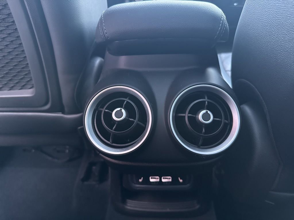 Used 2023 Alfa Romeo Stelvio Ti image 50