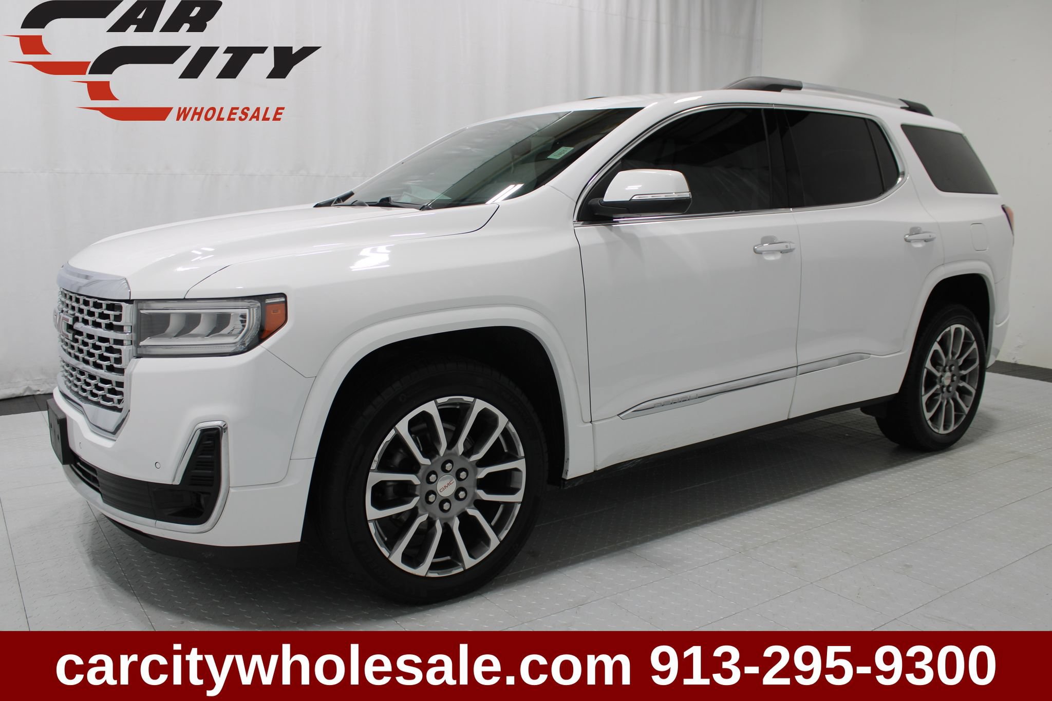 Used 2023 GMC Acadia Denali AWD/4WD image 1