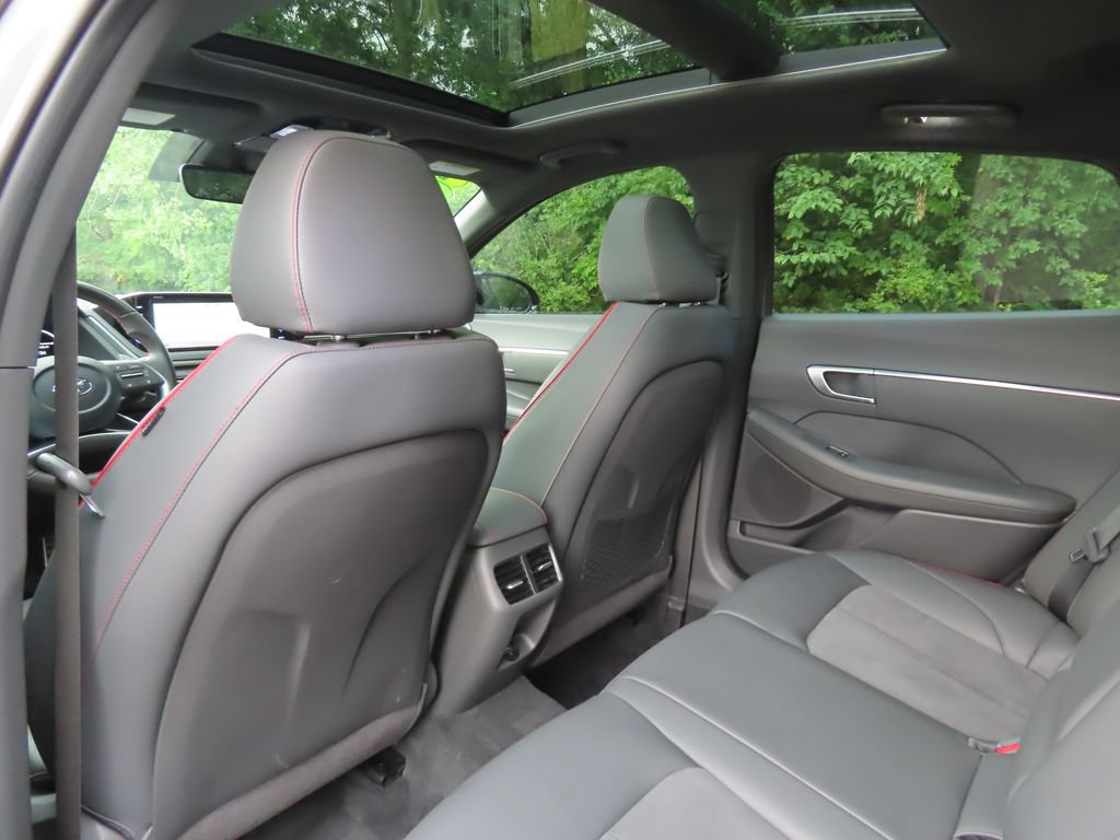 Used 2022 Hyundai Sonata SEL Plus FWD image 32