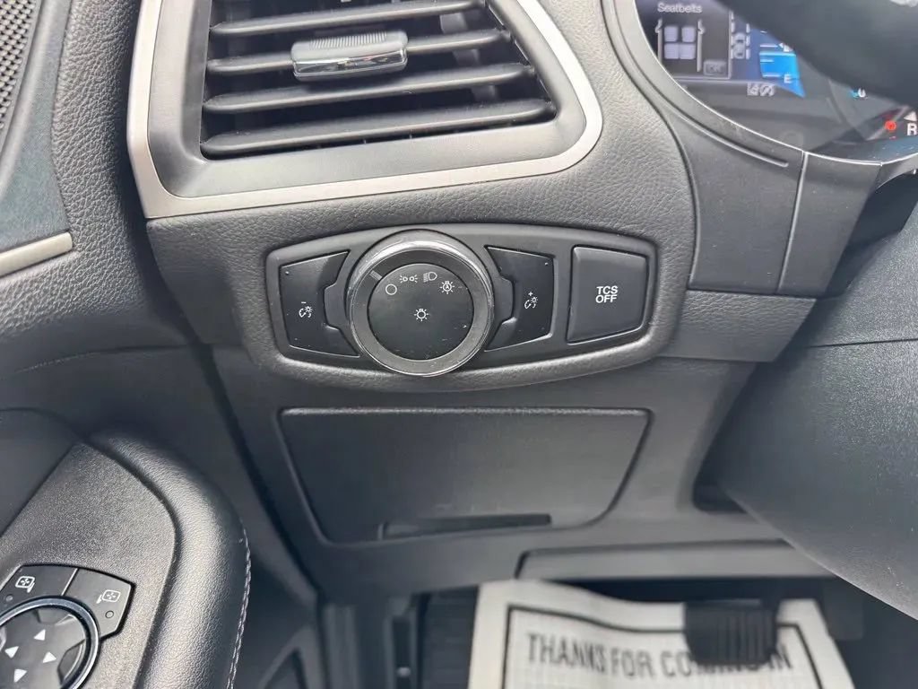 Used 2024 Ford Edge SEL AWD/4WD image 22