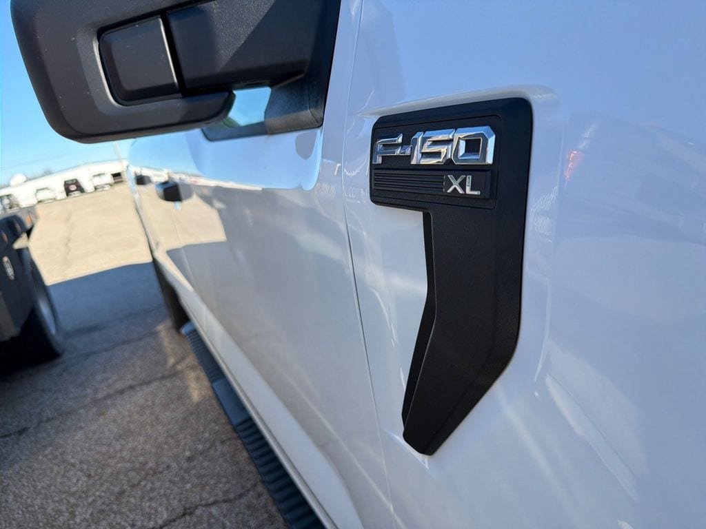 Used 2017 Ford Expedition EL XL AWD/4WD image 4