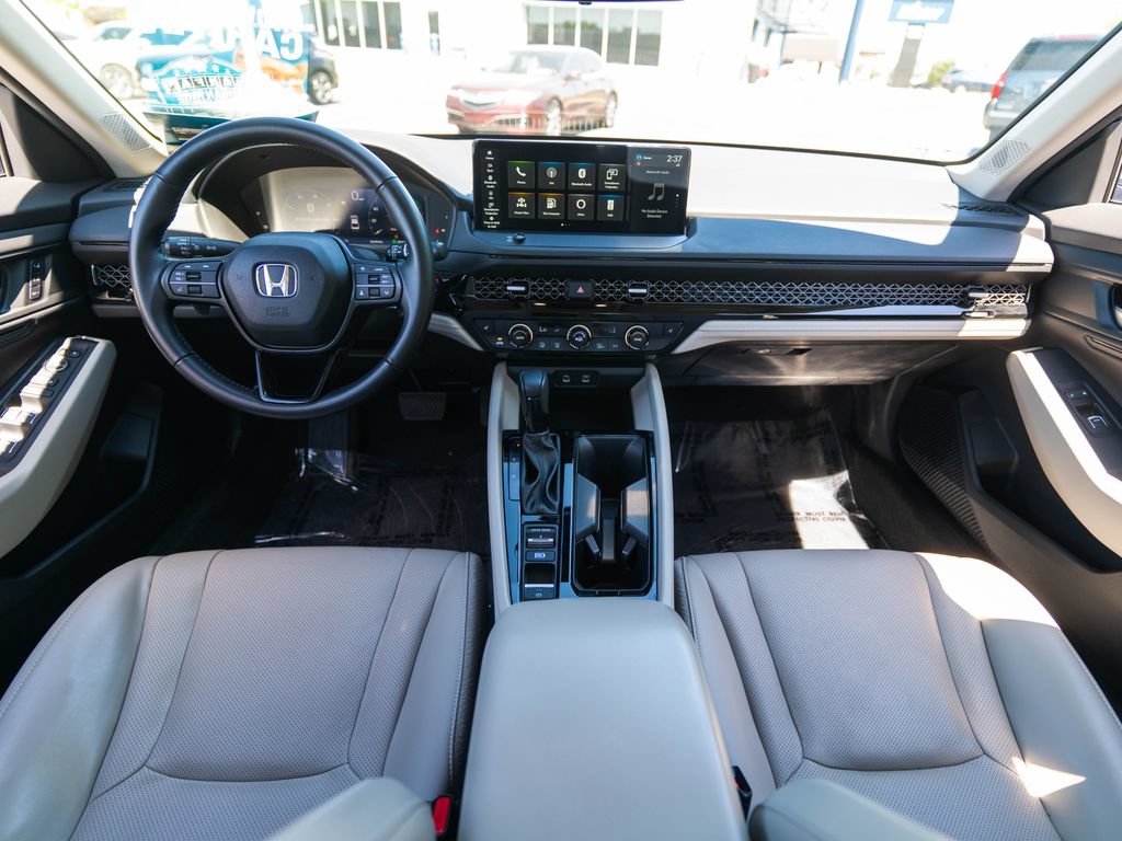 Used 2023 Honda Accord EX-L image 18