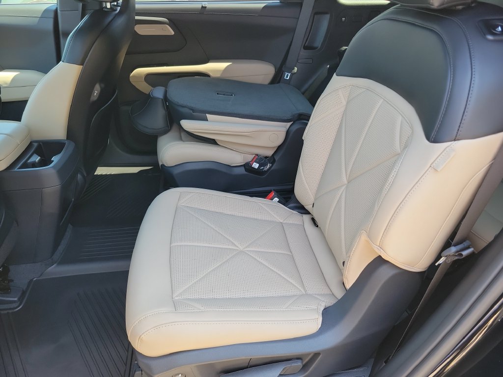 New 2027 Kia Telluride EX w/ Towing Package FWD image 15