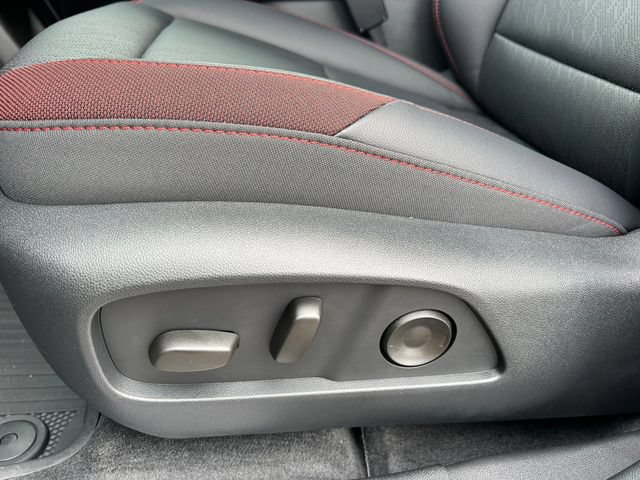 New 2027 Chevrolet Equinox RS w/ Safety and Technology Package AWD/4WD image 8