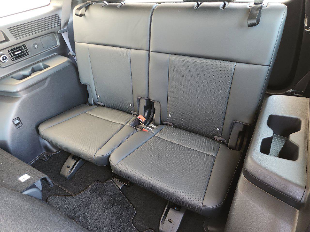 New 2027 Hyundai Santa Fe SEL FWD image 28