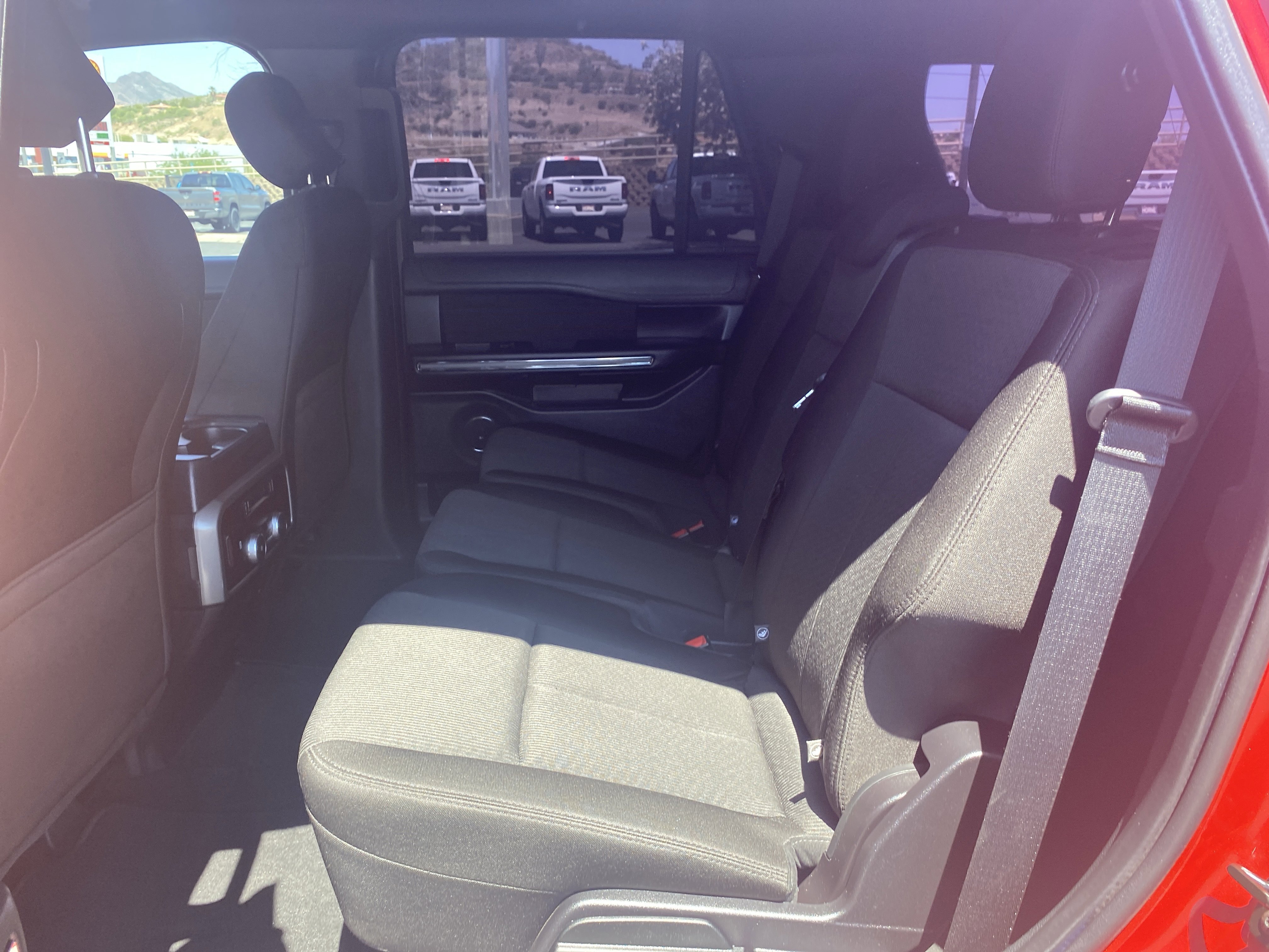 Used 2020 Ford Expedition XLT RWD image 18