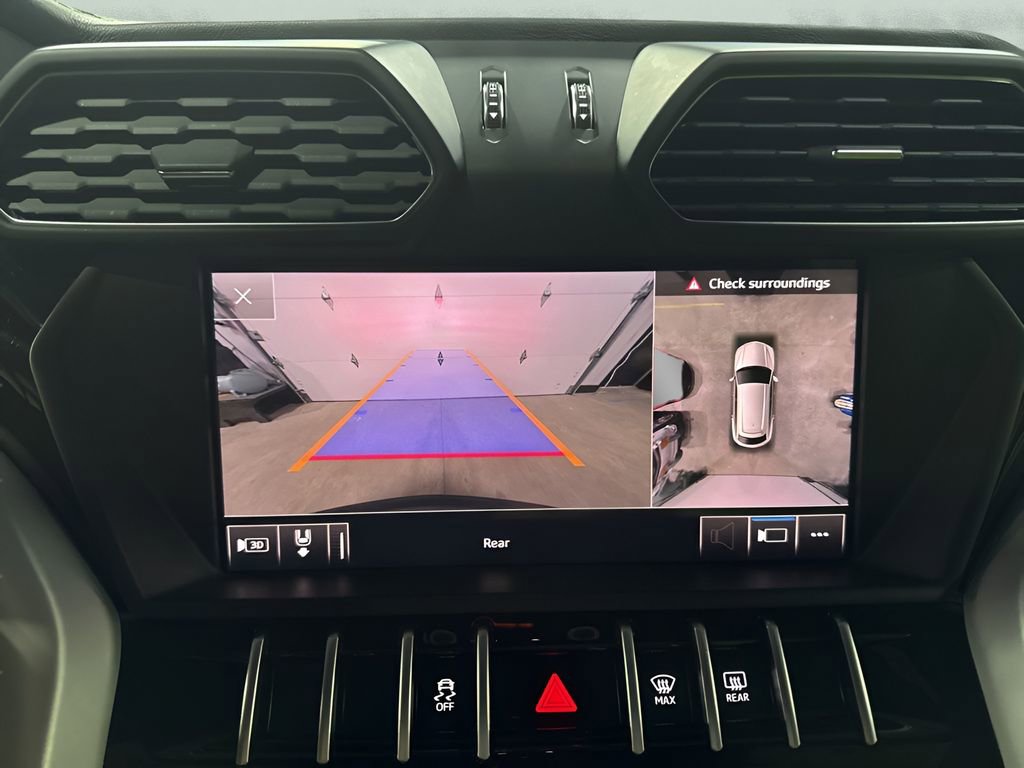 Used 2019 Lamborghini Urus AWD/4WD image 22