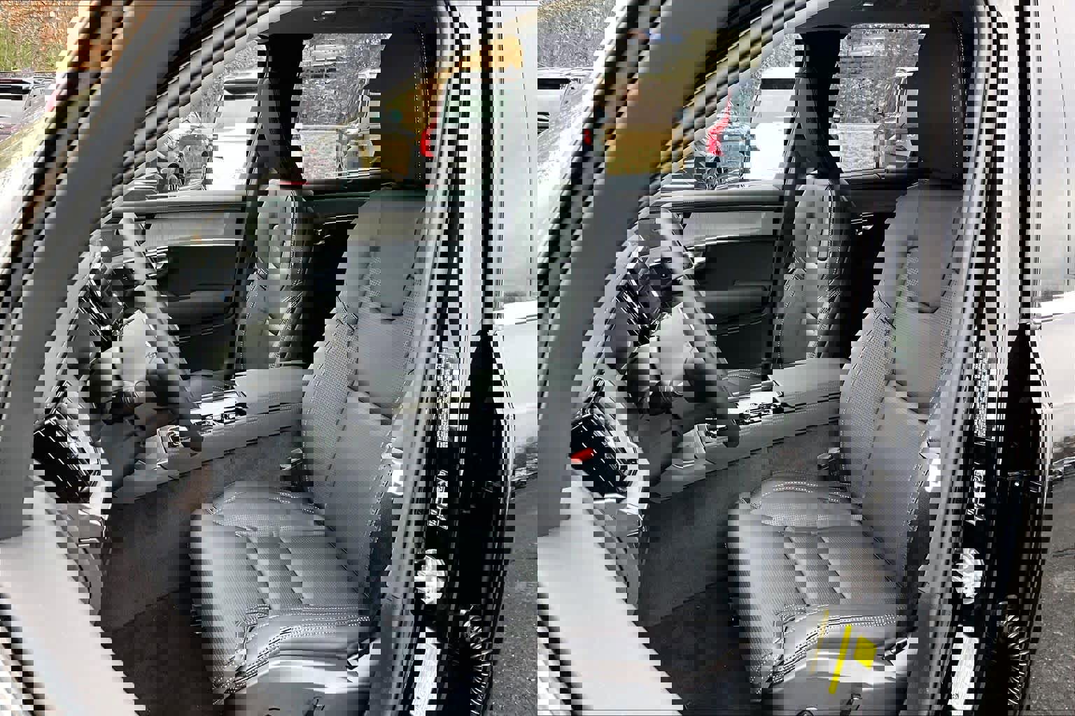 New 2026 Volvo XC90 B6 Ultra w/ Protection Package image 13