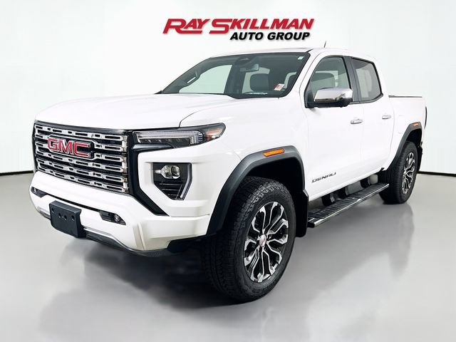 Used 2025 GMC Canyon Denali AWD/4WD image 3
