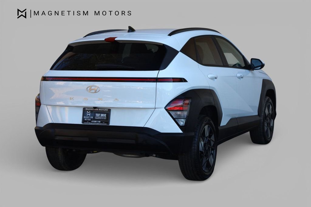 Used 2025 Hyundai Kona SEL image 7