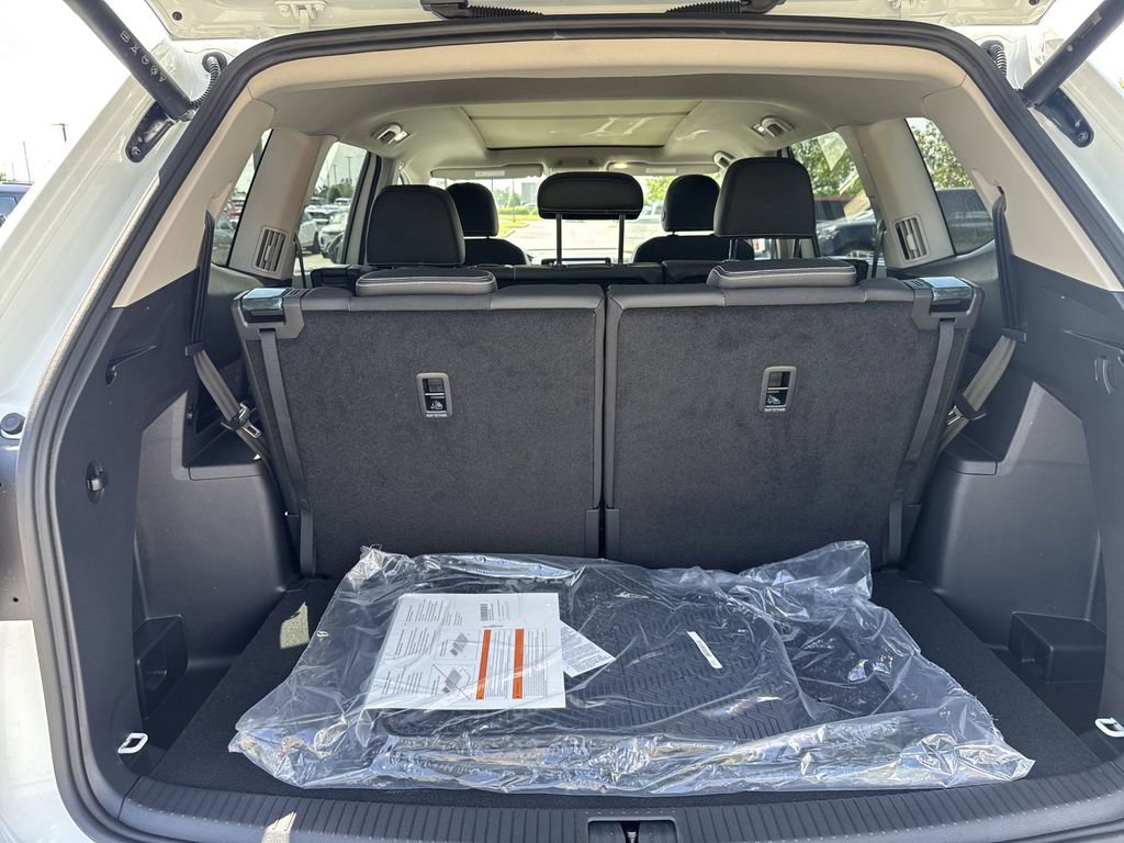 New 2025 Volkswagen Atlas SE image 15