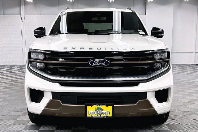 Used 2025 Ford Expedition King Ranch AWD/4WD image 4