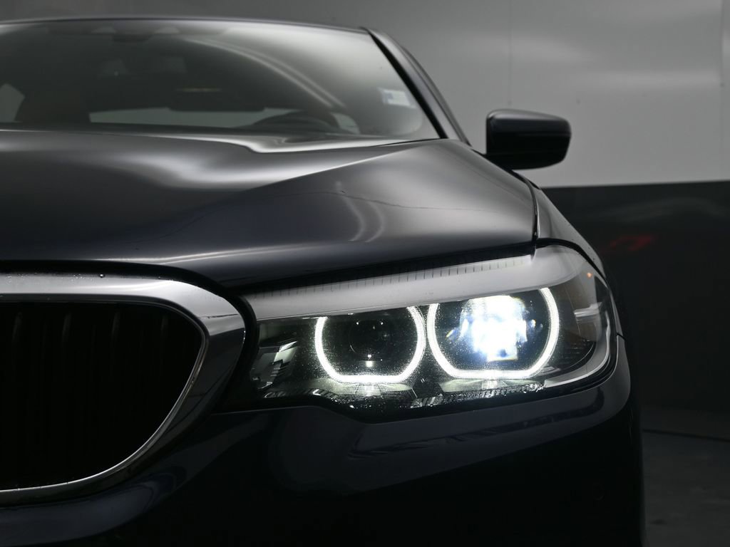 Used 2019 BMW 540i xDrive AWD/4WD image 12