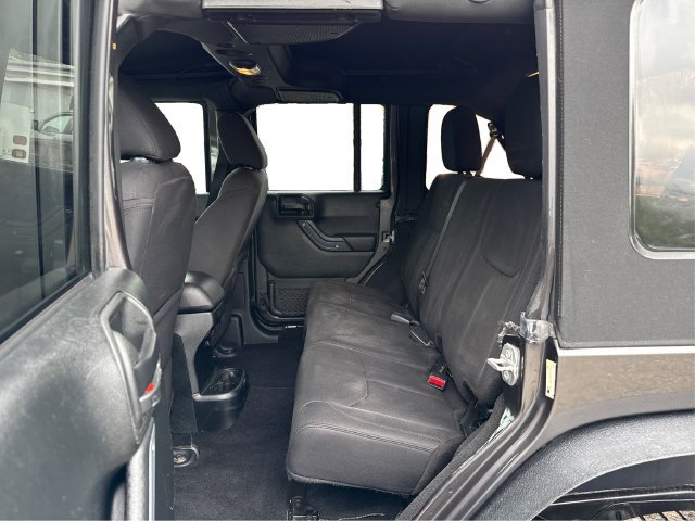 Used 2018 Jeep Wrangler Unlimited Sport S AWD/4WD image 11