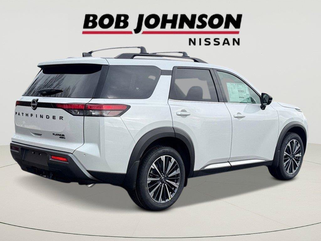 New 2026 Nissan Pathfinder Platinum w/ Accent Package AWD/4WD image 3