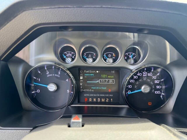 Used 2011 Ford F250 Lariat w/ Lariat Interior Pkg image 14