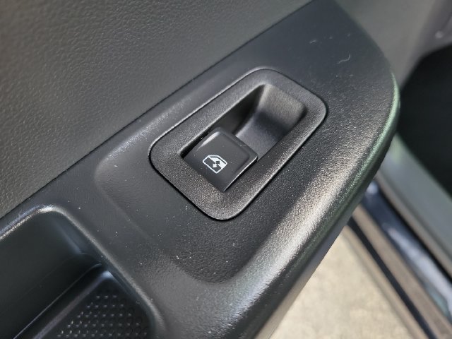 Used 2022 Volkswagen Taos S FWD image 14