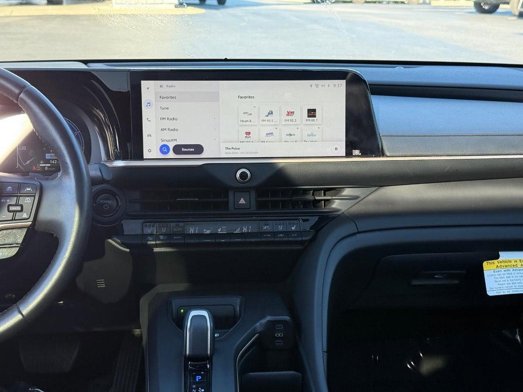 Used 2023 Toyota Crown Platinum image 14