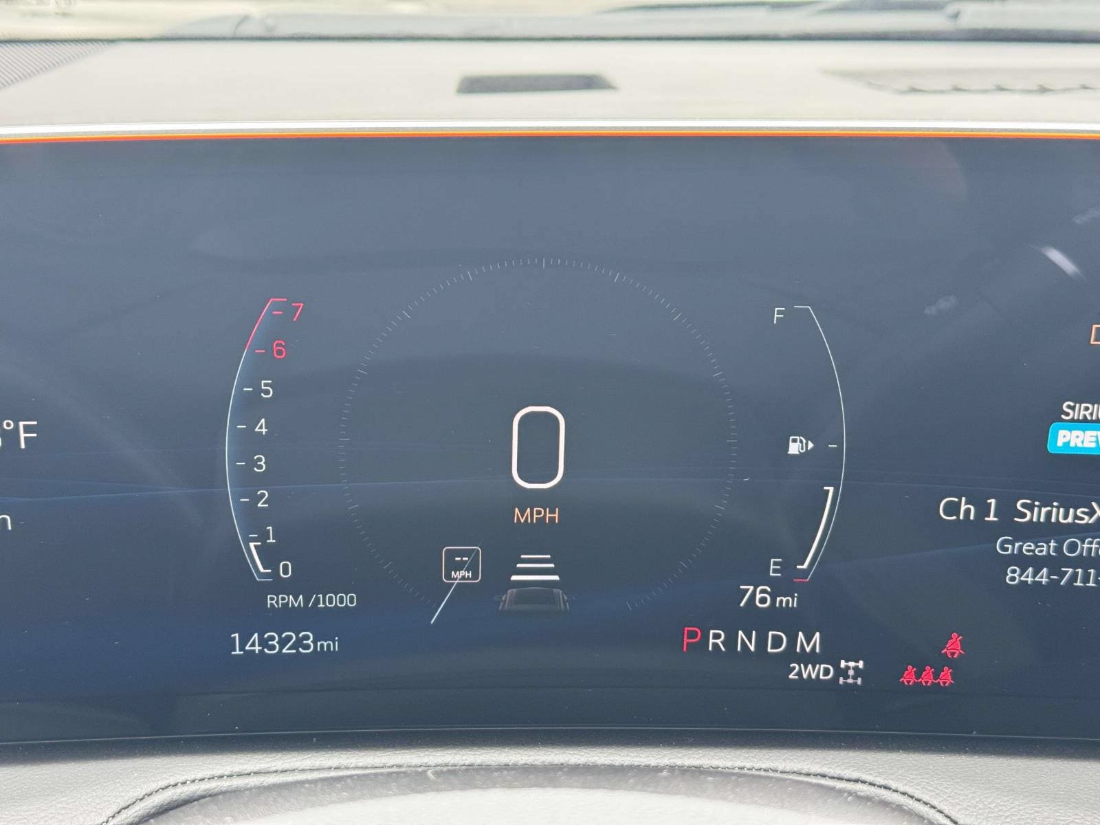 Used 2025 Cadillac XT4 Premium Luxury AWD/4WD image 19