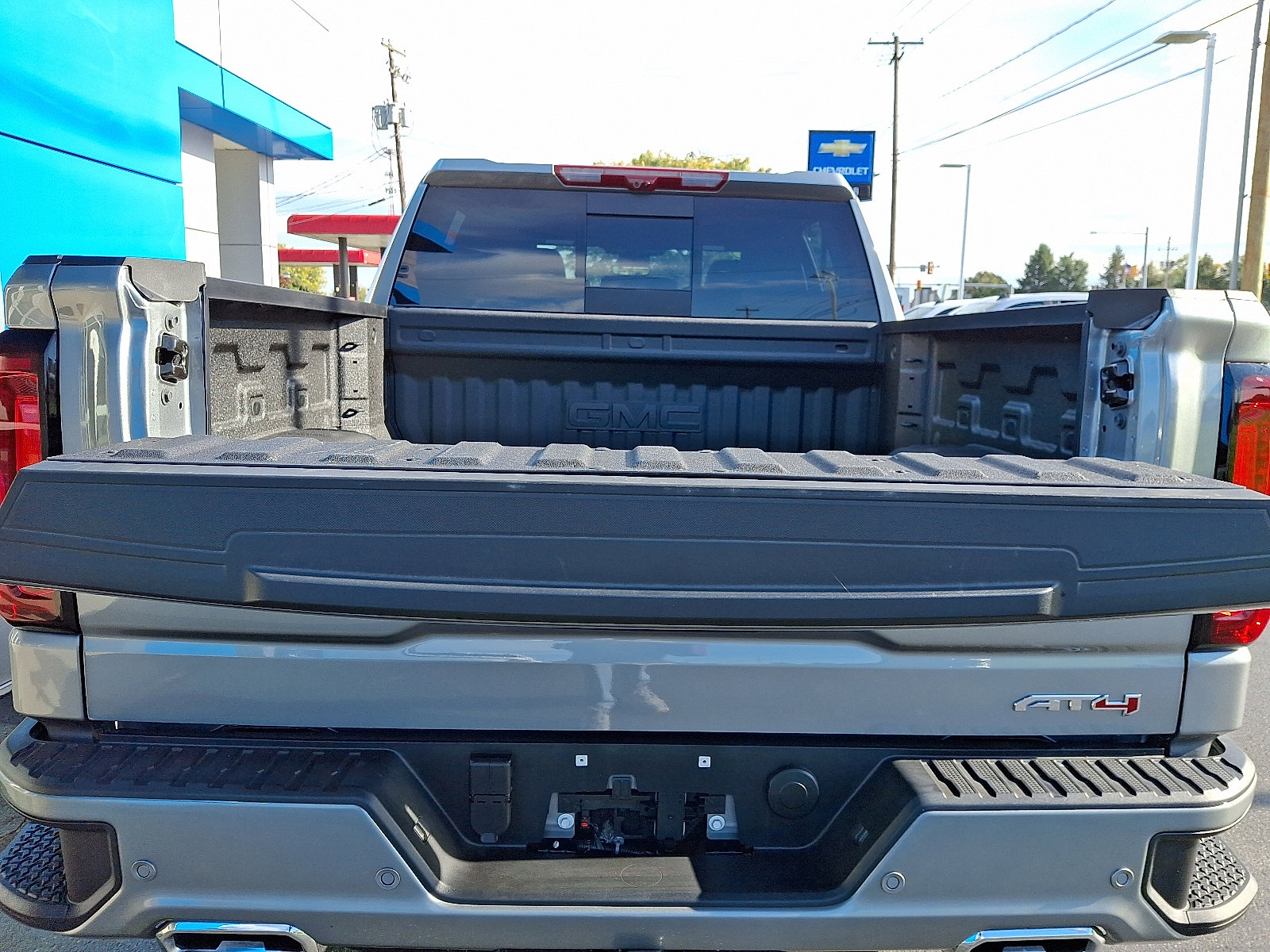 Used 2025 GMC Sierra 1500 AT4 image 35