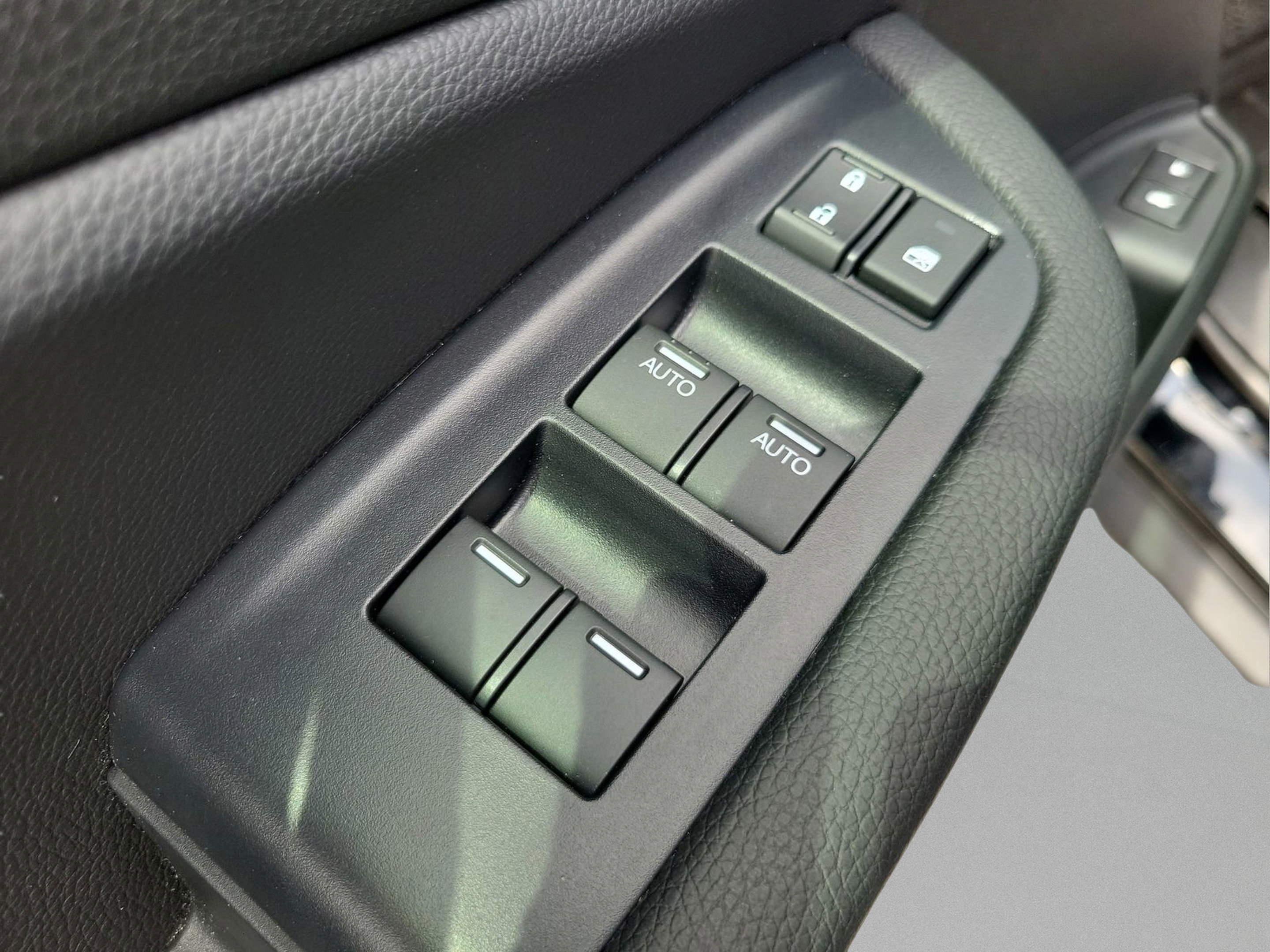 Used 2024 Honda Passport Black Edition image 17