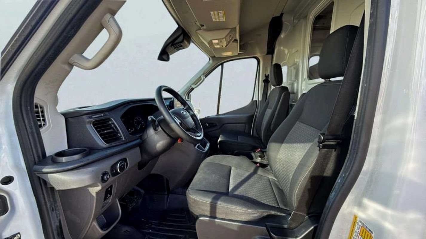 Used 2023 Ford Transit 250 Medium Roof AWD image 13