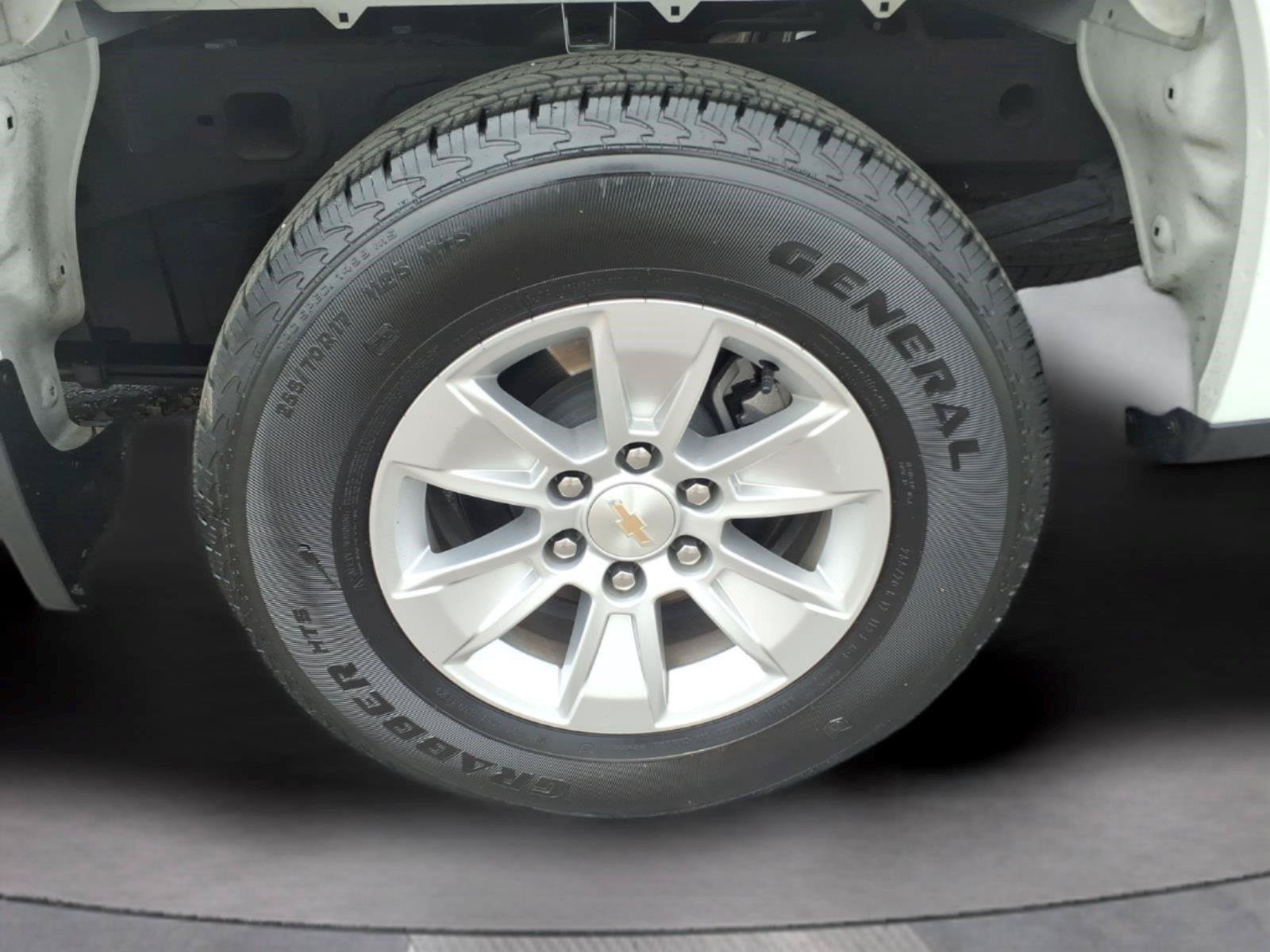 Used 2023 Chevrolet Silverado 1500 LT AWD/4WD image 10