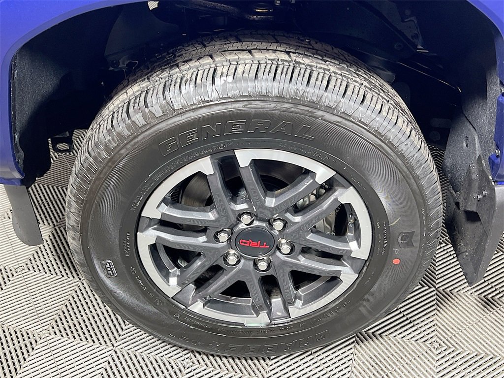 Certified 2025 Toyota Tacoma TRD Sport image 26