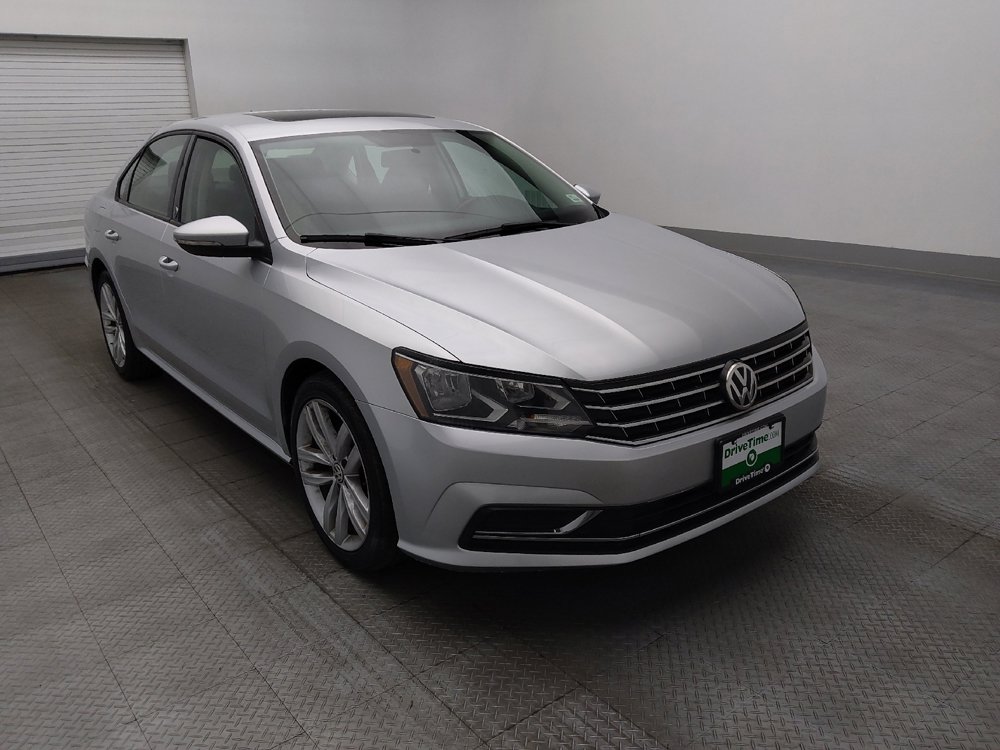 Used 2019 Volkswagen Passat 2.0T Wolfsburg FWD image 13