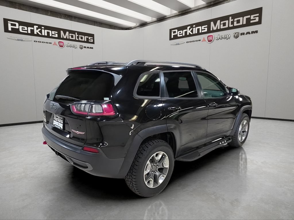 Used 2019 Jeep Cherokee Trailhawk AWD/4WD image 5