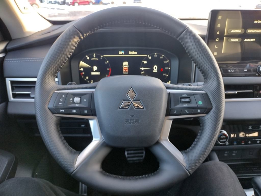 New 2026 Mitsubishi Outlander SEL image 7
