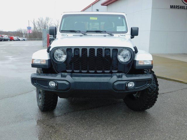 Used 2023 Jeep Gladiator Willys image 3