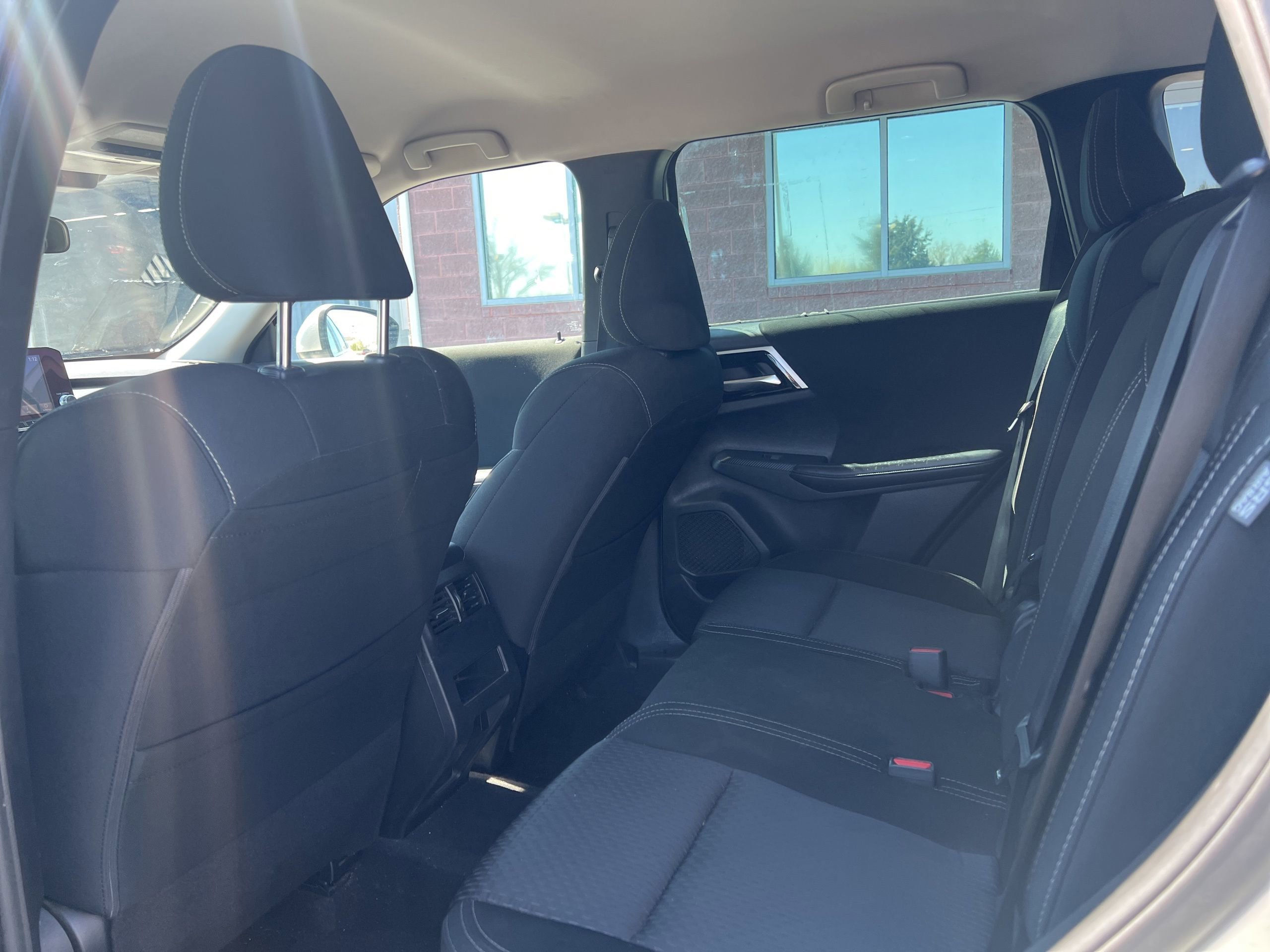 Used 2022 Mitsubishi Outlander ES AWD/4WD image 19