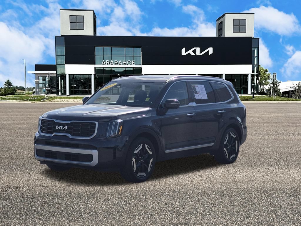 Certified 2025 Kia Telluride S AWD/4WD image 4
