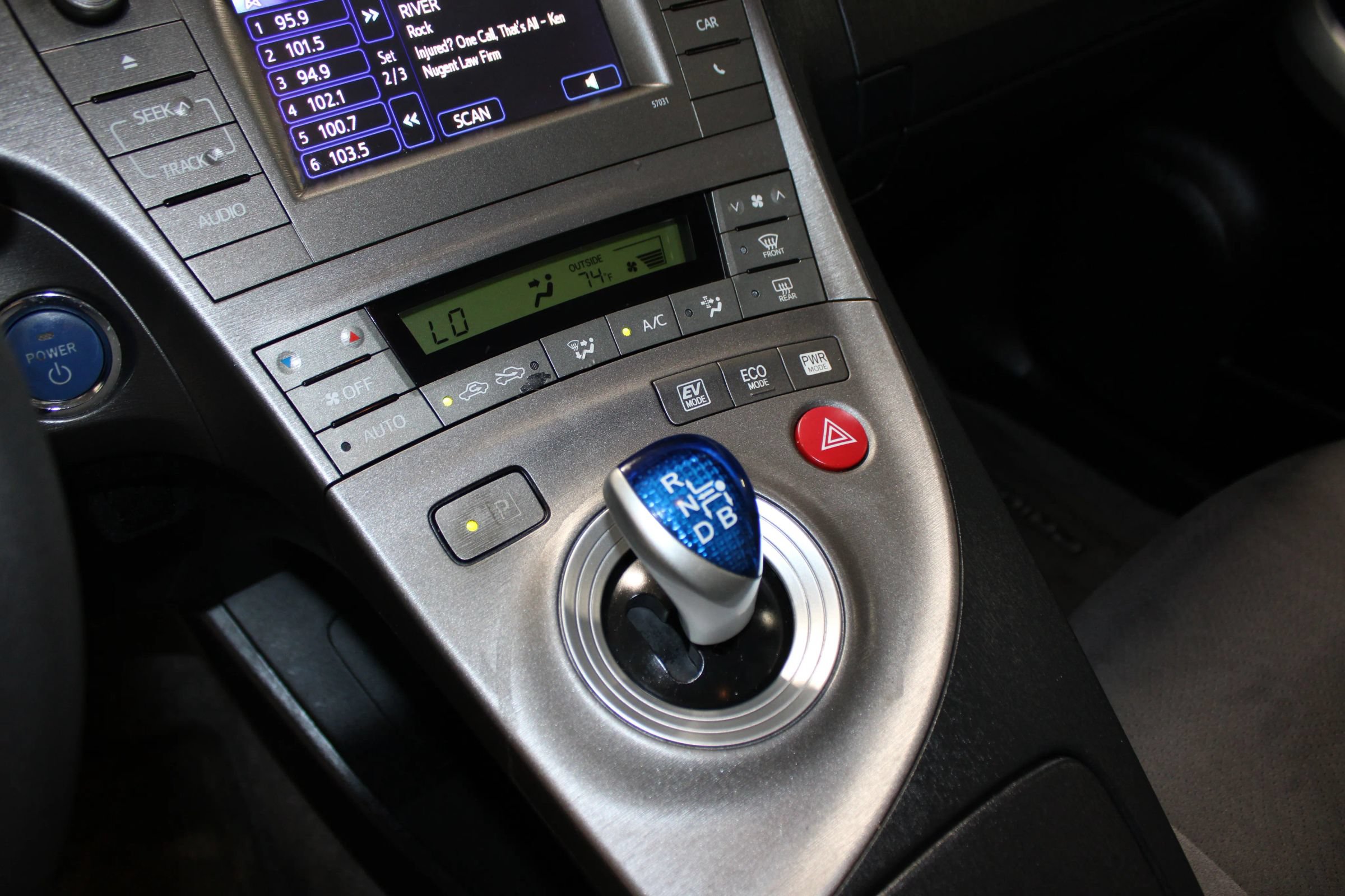 Used 2014 Toyota Prius Two FWD image 16