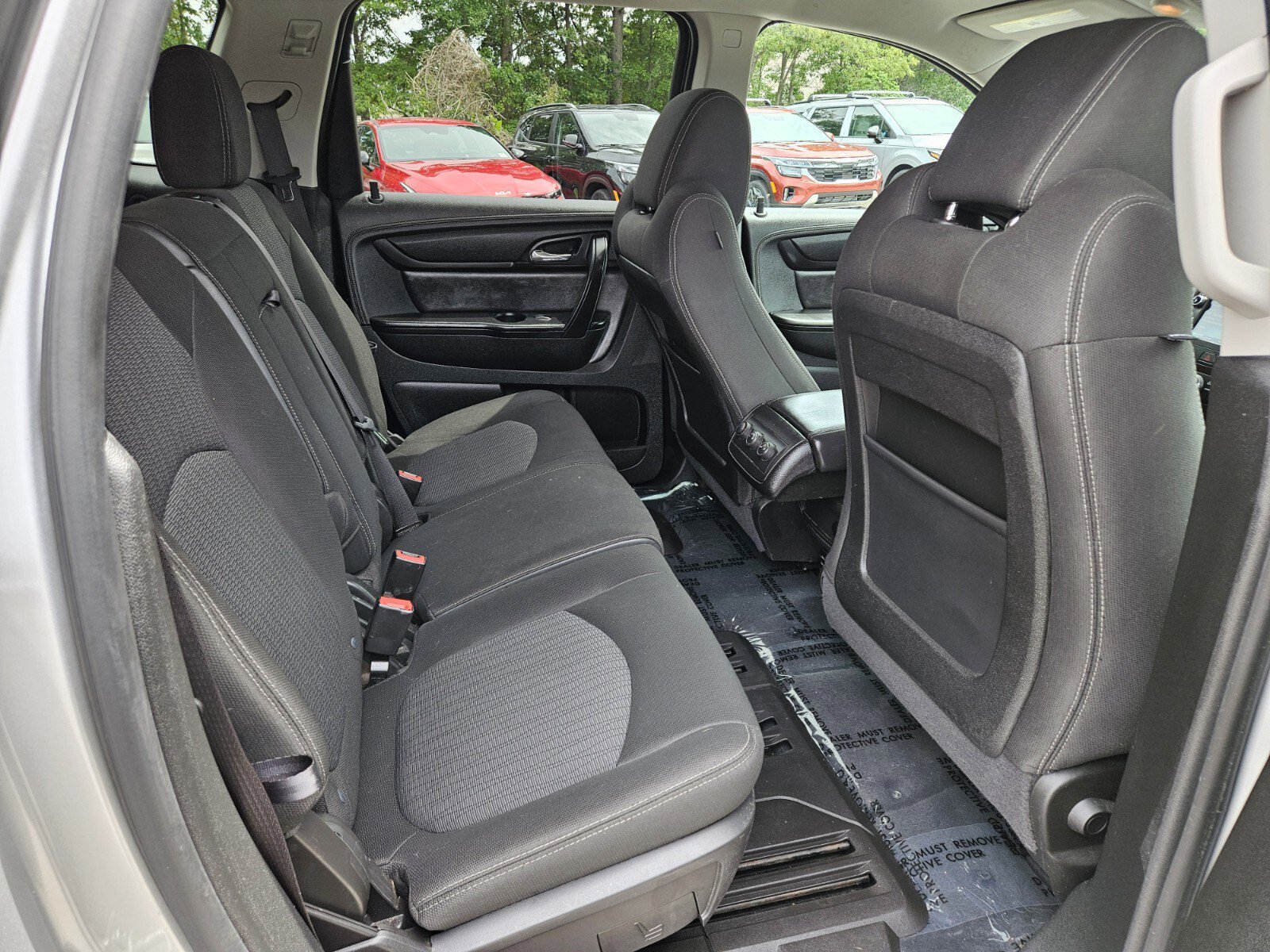 Used 2017 Chevrolet Traverse LT FWD image 19