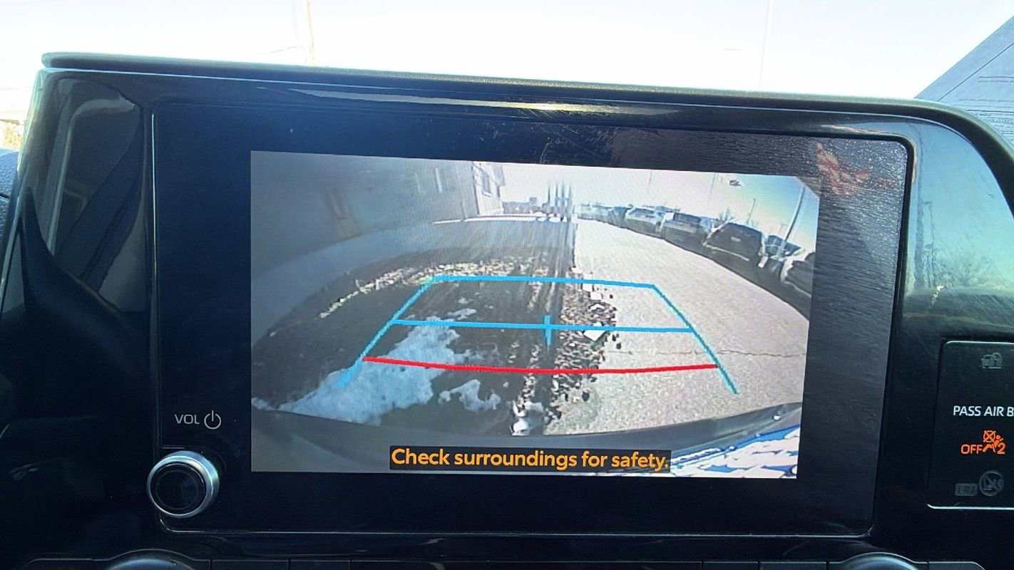 Used 2023 Toyota Highlander XLE image 37