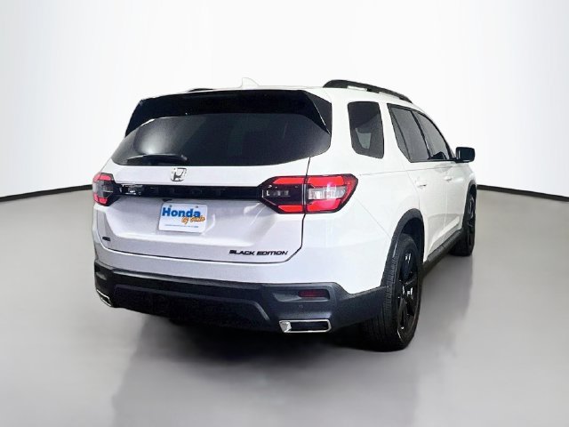 Used 2025 Honda Pilot Black Edition image 22