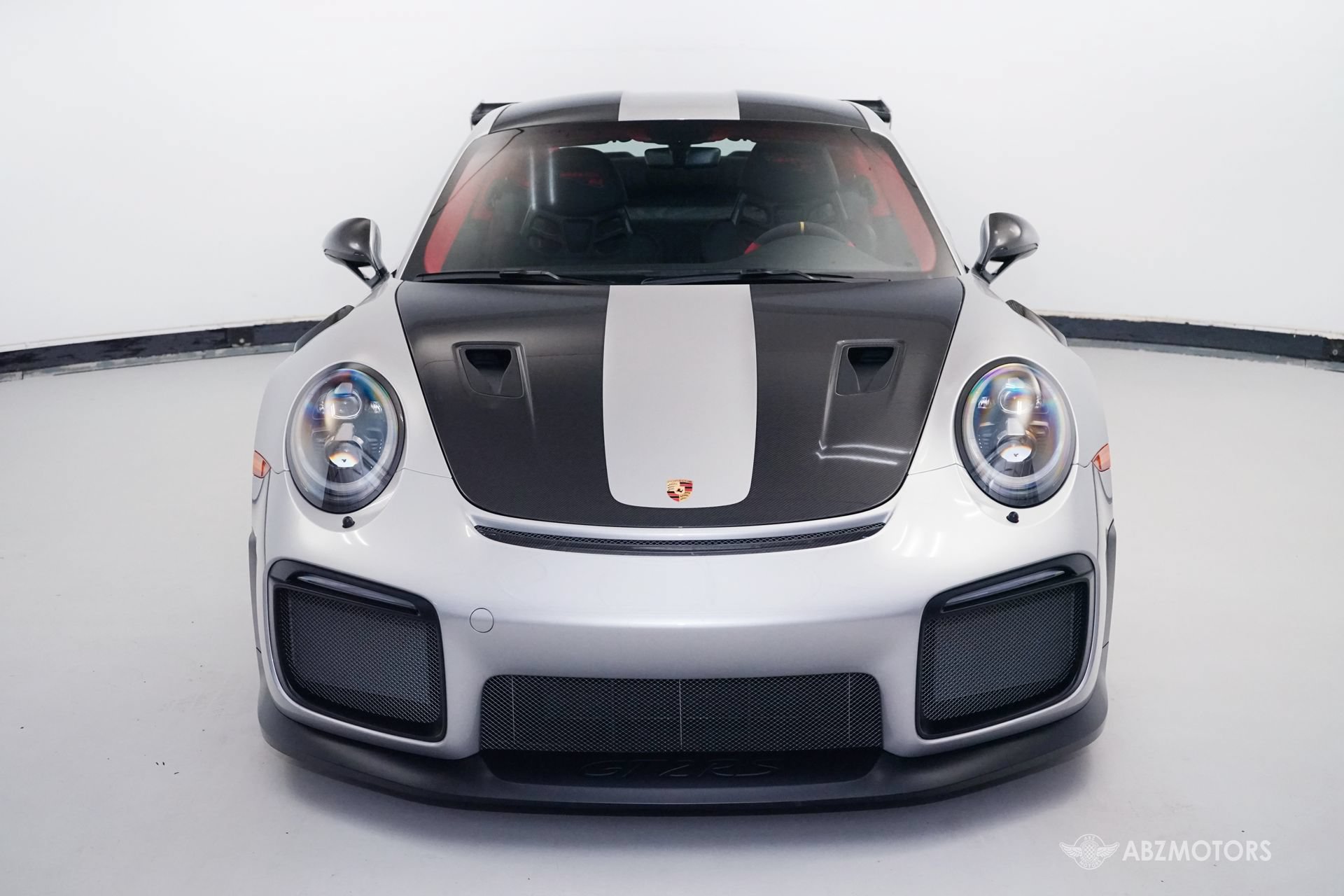 Used 2018 Porsche 911 GT2 RS RWD image 3
